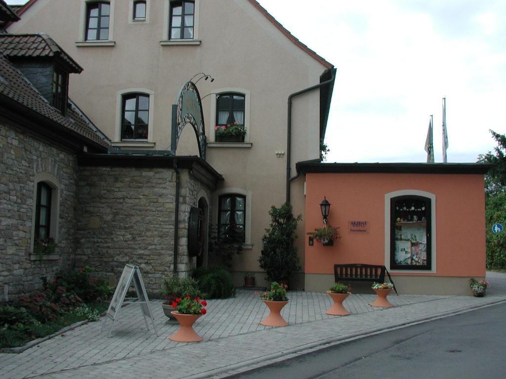 Akzent Hotel Franziskaner Dettelbach Bagian luar foto